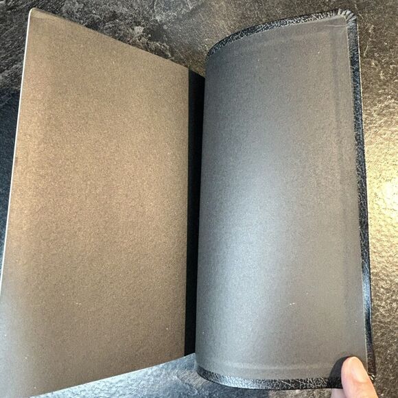 Vintage Black Leatherette Holman KJV Holy‎ Bible Red Letter Edition W Maps - Picture 9 of 9